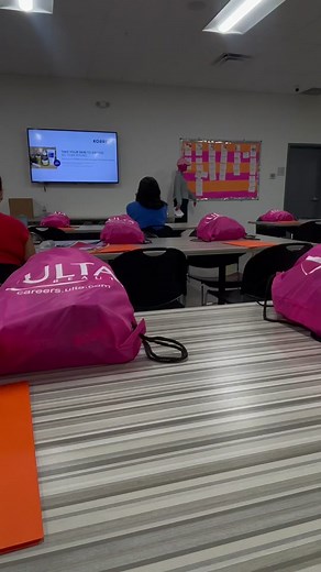 Day with me ❤️ New job location and gratis unboxing from ulta 🥳 #ultabeauty #ultagratis #ultawarehouse