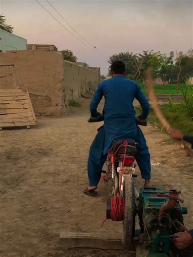 when I'm the instrument of my own demise 😩 🤣 #bike #bikefail #bikecrash #cyclingfail #generator #bikelifefail #fail