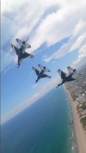 Fort Lauderdale Air Show 2026 | Thunderbirds, F-22 Raptor & Beachfront Views