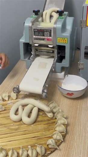 The easiest-to-use mini flour mill for making all kinds of cakes.#tools #viralvideo