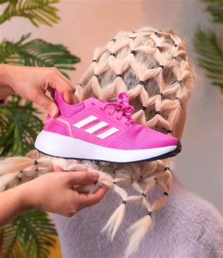 279K views · 328 reactions | Creating a net bag out of hair locks! | 5-Minute Crafts GIRLY | Facebook