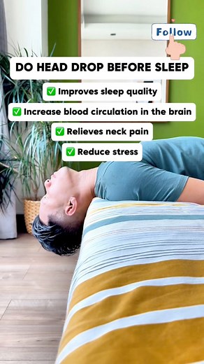 2.8M views · 17K reactions | Relax your neck, relax your mind! A simple head drop for 1 minute before bed can improve sleep, reduce neck pain, and melt away stress. Try it tonight and feel the difference! #BetterSleep #NeckPainRelief #RelaxAndUnwind #physio | Physical Therapy Session | Facebook