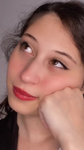 #pov: marinette keeps getting distracted by adrien #fypシ #marinette #mlb #adrienette