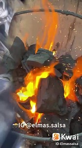 130K views · 10K reactions | Ve nomas que color!!! Y les aseguro que todavía sabe mejor que como se ve!!! Salsaderezo de Betabel con Chile de Árbol!!! Una verdadera arma secreta!!! No te da curiosidad??? | El Mas Salsa | Facebook