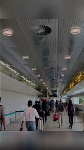 “Cape Town International Airport Arrival Guide 2025 | What to Expect!”