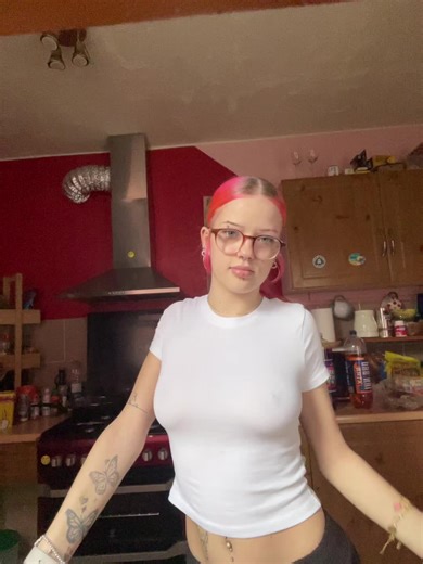 pinkie🩷 (@xopinkie.piexo)’s videos with original sound - Nessa