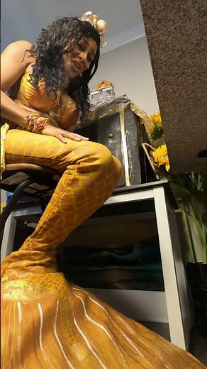 MERMAID TRANSFORMATION DRINK | Mermaid Syrena entertainment