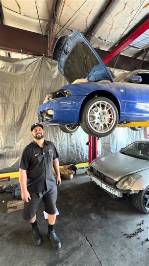 😳 This Infiniti G35 Motor Is KNOCKING BAD! 💀🔧