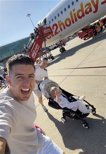 AD | Nothing really beats a family Jet2holiday to the beautiful island of Kos, Greece 🇬🇷💛🫶🏼 We sure did lots of exploring, sightseeing and eating LOTS of traditional cuisine, and to top it off @jet2 really handled our whole trip from door to door so smoothly ❤️ Flights, transfers, accommodation and 22kg baggage were all included, which made travelling as a family feel so much easier from start to finish. Kos has been such a dream for us, beautiful beaches, history, seaside spots and plenty 