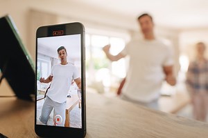 How to record better video selfies and other smartphone filming tips