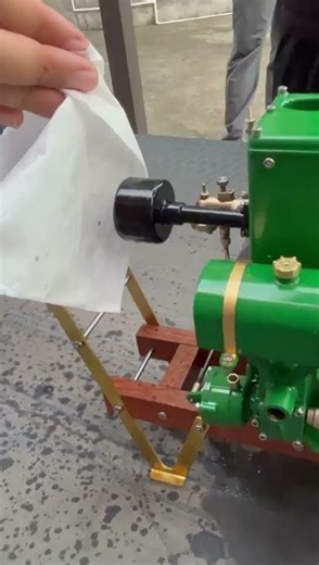 Lister D engine exhaust injection test | Stirlingkit