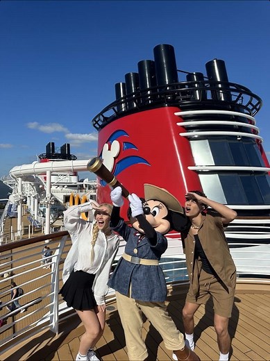 Disney Treasure Cruise with Malachi Barton and Freya Skye