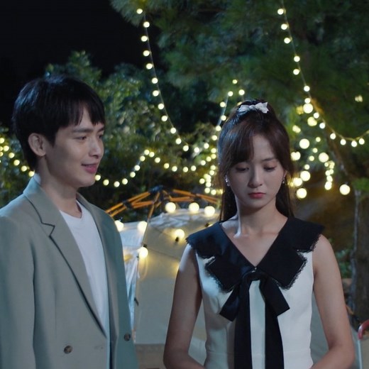 656K views · 10K reactions | The boyfriend cheated with his mistress in the bushes and was discovered by the girl! 男友和小三在草丛出轨，被女孩发现！ Drama：无法抗拒的谎言 Liars in Love 珞Welcome to click and watch #无法抗拒的谎言 #LiarsinLove | C-drama guide | Facebook