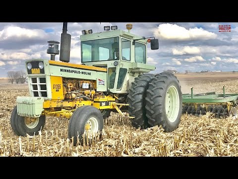 MINNEAPOLIS-MOLINE G-1355 Tractor Working on Fall Tillage