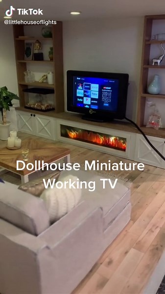 Dollhouse Miniature Working TV - Tiny TV Creations