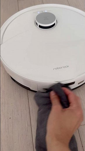 How to find and clean sensors on your Roborock Q10 #roborock #howto #cleaning #roborockq10