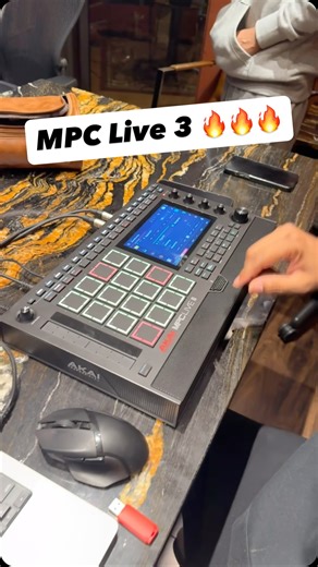 3.5K views · 85 reactions | Had to show @dundealonthetrak a few tips on the MPC Live 3 and ModX M6  #akai #mpclive3 #yamaha #modx | "Bolo Da Producer" | Facebook