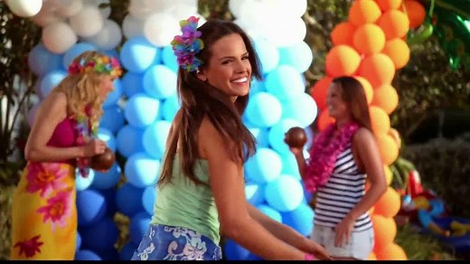 Party City TV Spot, 'Summer Pool Party'