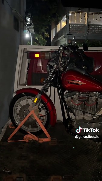 SOLD 1984 FXRS - Midnight Delivery of Harley Davidson