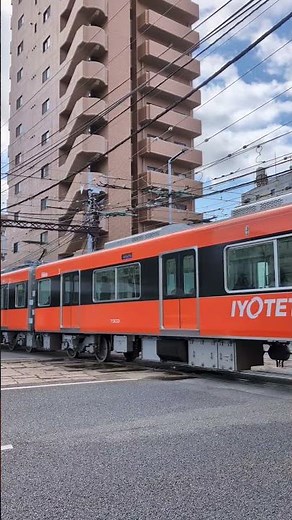 伊予鉄道7000系と、ダイヤモンドクロス #伊予鉄 #鉄道 #電車