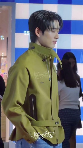 EST IS HERE😍 #เที่ยวครบจบที่ทรูมันนี่xEST #est_rvp #estsupha #เอส #gmmtv #blactor