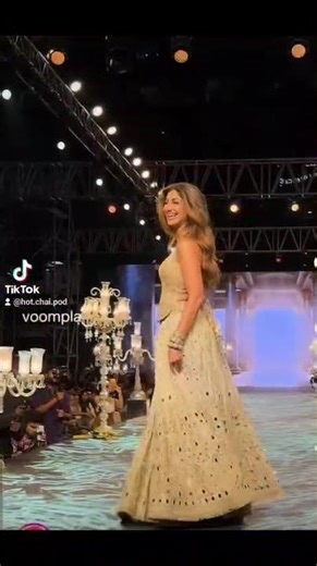 Shilpa Shetty Stuns in Gold Lehenga on Runway | Fans React To And Praise Her Incredible Physique