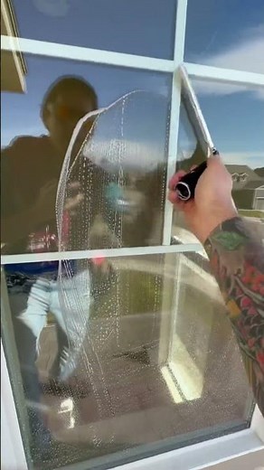 Moerman NXT-R silver squeegee rubber!! Awesome glide #steveothewindowcleaner #windowcleaning