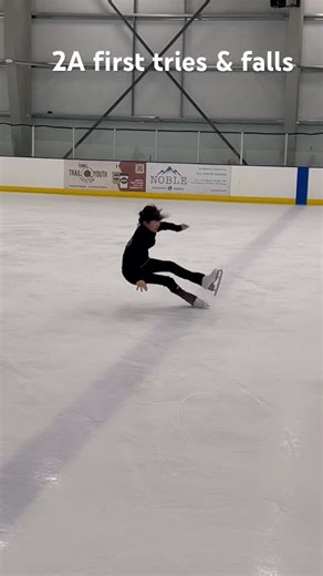 First double axel tries & falls 1.75 rotations achieved #figureskating #iceskating