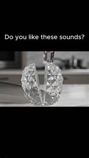 Crystal Pineapple & LEGO ASMR 🤤🧱🍍 Short