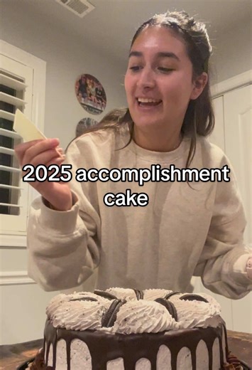 I’m so freaking proud of all of us 🥹❤️❤️ happy new year!!!✨#accomplishmentcake#newyear#girls#positivity