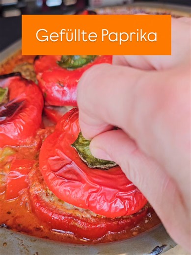 Gefüllte Paprika Rezept mit Reis & Hack – klassisch & einfach