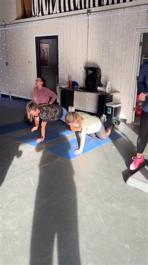 Interval workout women’s fitness class Sweat Shop Amy Skirvin Rebekah Anderson Franklin MagazineJessie Taylor | Sweat Shop