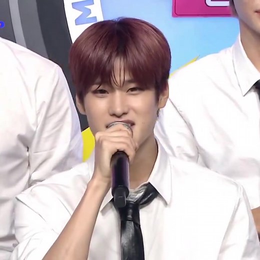 Sohee Singing 'Honestly' Live Performance