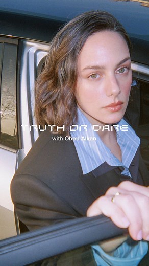 Based İstanbul on Instagram: "“Cesur davrandığım anlara dönüp baktığımda üstesinden gelemediğim yerler oldu. Ama günün sonunda hiçbiri beni en cesaret isteyen şeyden, ben olmaktan vazgeçiremedi…”⁠ Oben, yoluna her ne çıkarsa çıksın azimle ve merakla devam etme motivasyonunu buluyor.⁠ Hayat, devam edebilme cesaretini gösterdiğinizde başlıyor, Yeni Toyota C-HR Hybrid'i ve @obenalkan'ı yanımıza alıp yola devam ediyoruz.⁠ ⁠ #basedistanbul loves @toyota_turkiye⁠ ⁠ #reklam #ToyotaCHRHybrid"