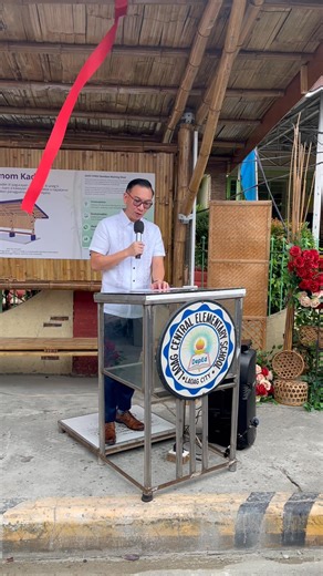 “THIS IS AN EASY-TO-BUILD, ECO-FRIENDLY, SOLAR-POWERED, VISUALLY APPEALING “WETTING SHED” FOR ALL OUR ILOCANOS,” Laoag City Mayor James Bryan Q. Alcid acknowledged the Department of Science and Technology (DOST) for developing the bamboo waiting shed, describing it as an easy-to-build, eco-friendly, solar-powered, and visually appealing “waiting shed” for all Ilocanos to enjoy. He emphasized that this is more than just a shed—it is a product of Filipino ingenuity, craftsmanship, and a deep conne