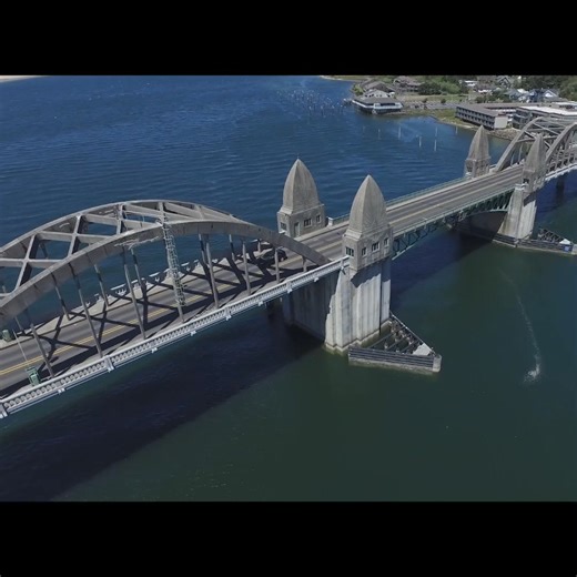 Located on the Oregon coast city of Florence, Oregon, our award-winning casino offers more than 560 of the latest slot machines, thrilling table games, and a state-of-the-art poker room. • Bet on your favorite sports in our brand-new Sportsbook, featuring the largest big screen in the state! • Enjoy a round at our classic Ocean Dunes golf course • Relax in one of our 93 plush hotel rooms • Savor delicious meals at our restaurants • Take advantage of our RV parking for a convenient stay There's s