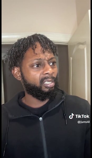 That boy Chuckie had to have been fried 😂 #rugrats #90sbaby #nickelodeon #chuckiefinster #tommypickles