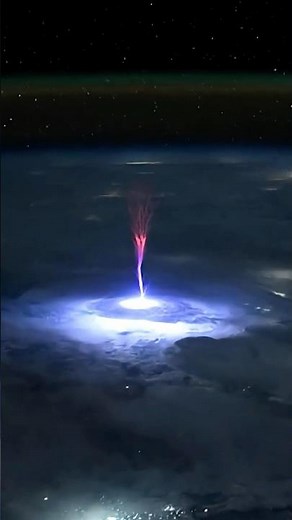 RARE Lightening Phenomenon Caught On Camera!