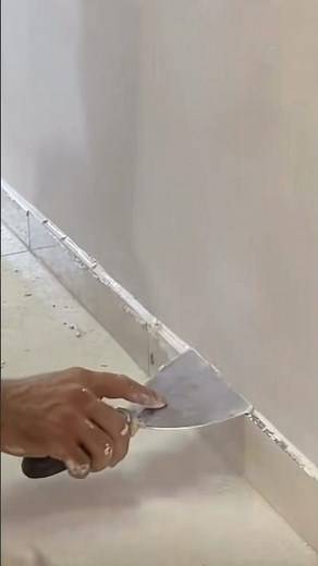 How to apply putty on wall quickly 🧐and easily #shots