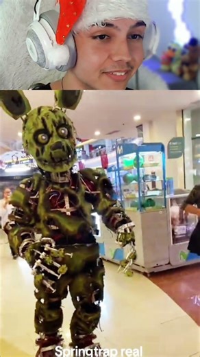 The perfect Springtrap cosplay exists, seriously.