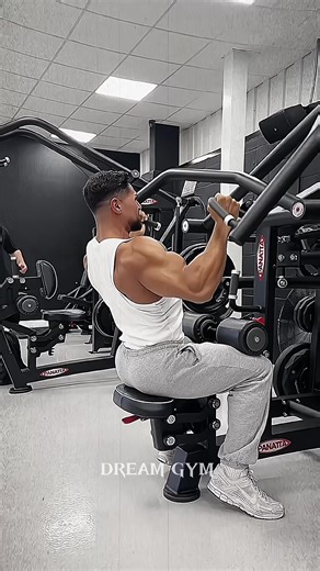 Andrei Deiu: Gym Motivation and Shoulder Workout