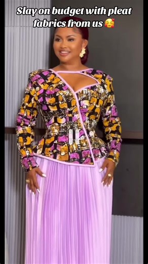 Regal and Elegant Pleat Fashion Style Inspiration