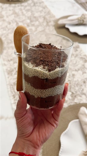 Reese’s chia pudding >>> 🤎🍫 Peanut butter chocolate layers & perfect for meal prep 😮‍💨 #chiapudding #mealprep #highprotein #healthysnack #healthyrecipes