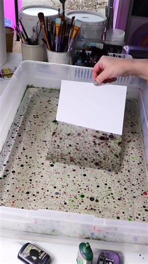 Josie Lewis on Instagram: "Marbling paper patterns @josielewisart #marbling #artists"