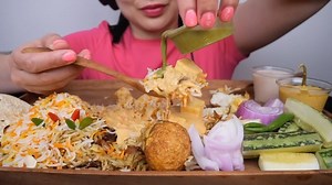 ❤️SAS❤️ on Instagram: "Hits the spot EVERYTIME!!!!! . #sasasmr #asmr #eatingsounds #indianfood #mukbangasmr #letseat #eatwithme #indiancurry #fyp #fypシ #fypage #fyou #fypasmr #asmrfyp #sogood"