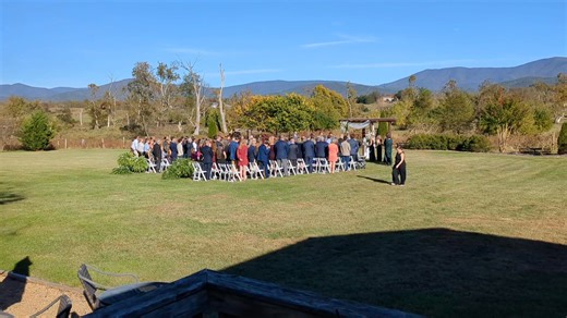 Beautiful day in Luray, Virginia for a wedding ceremony. | Joe DeSantis