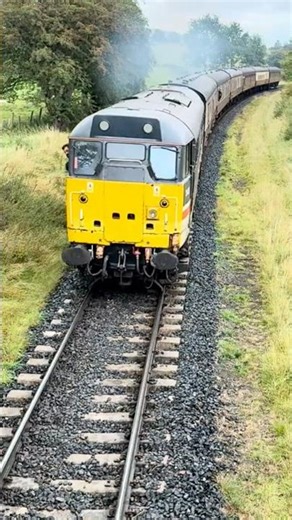 Class 31 Diesel thrash on the Embsay Railway #trainspotting #class31 #diesel