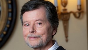 Ken Burns’ New Documentary ‘The American Revolution’ Puts Ben Franklin at Start, Philadelphia at Center