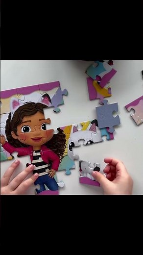 🧩🐱 3-letnia Lili układa 35 puzzli Gabi / 3-Year-Old Lili Solves Gabby’s Dollhouse Puzzle! 💕