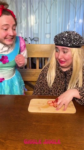 When Your Snack Looks So Bad, They Won't Ask! 😂🍕